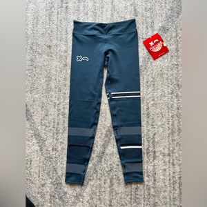 Rumble Boxing x Lilybod mineral air/ green color size : S NWT leggings